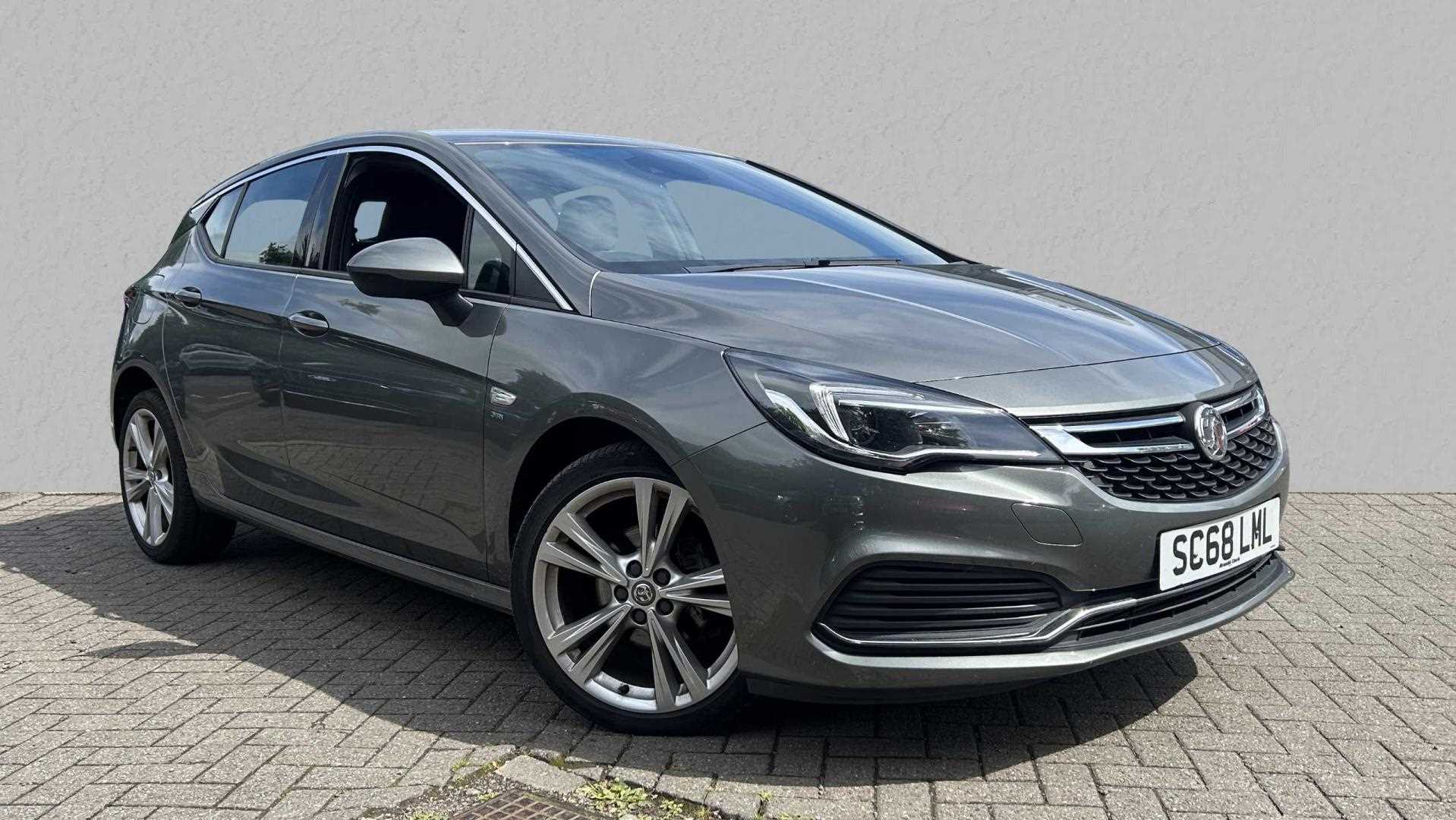 Main listing image - Vauxhall Astra