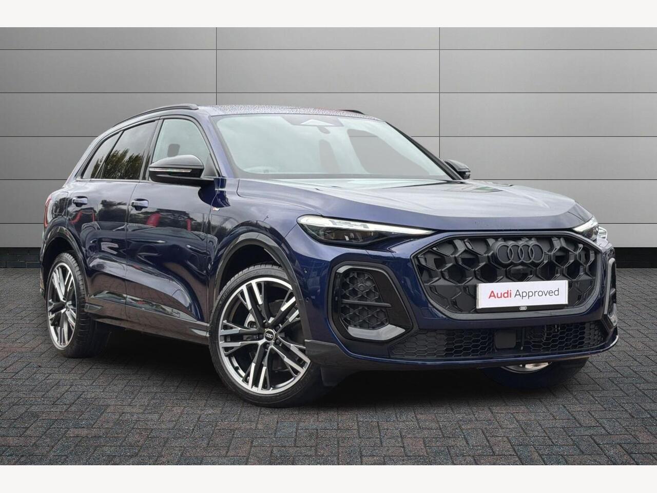 Main listing image - Audi Q5
