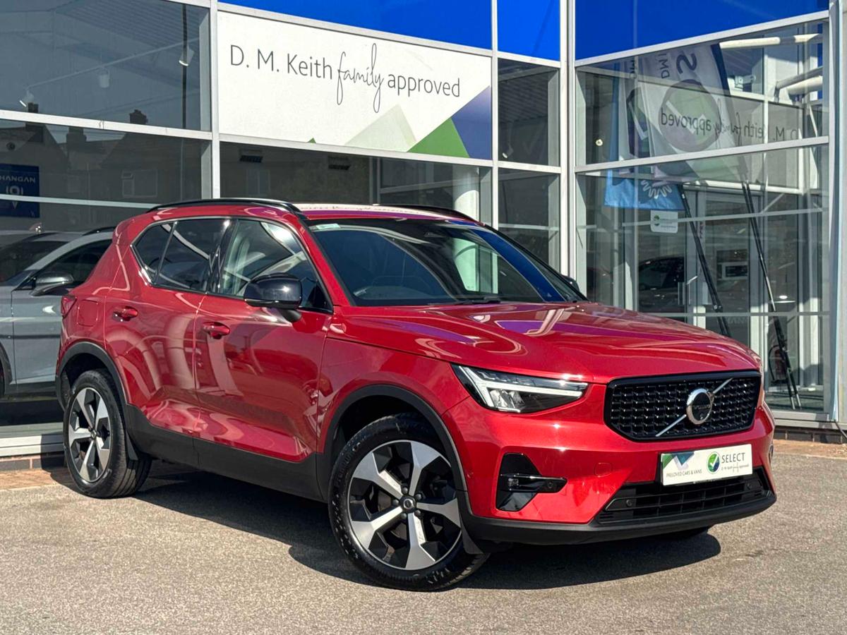 Main listing image - Volvo XC40