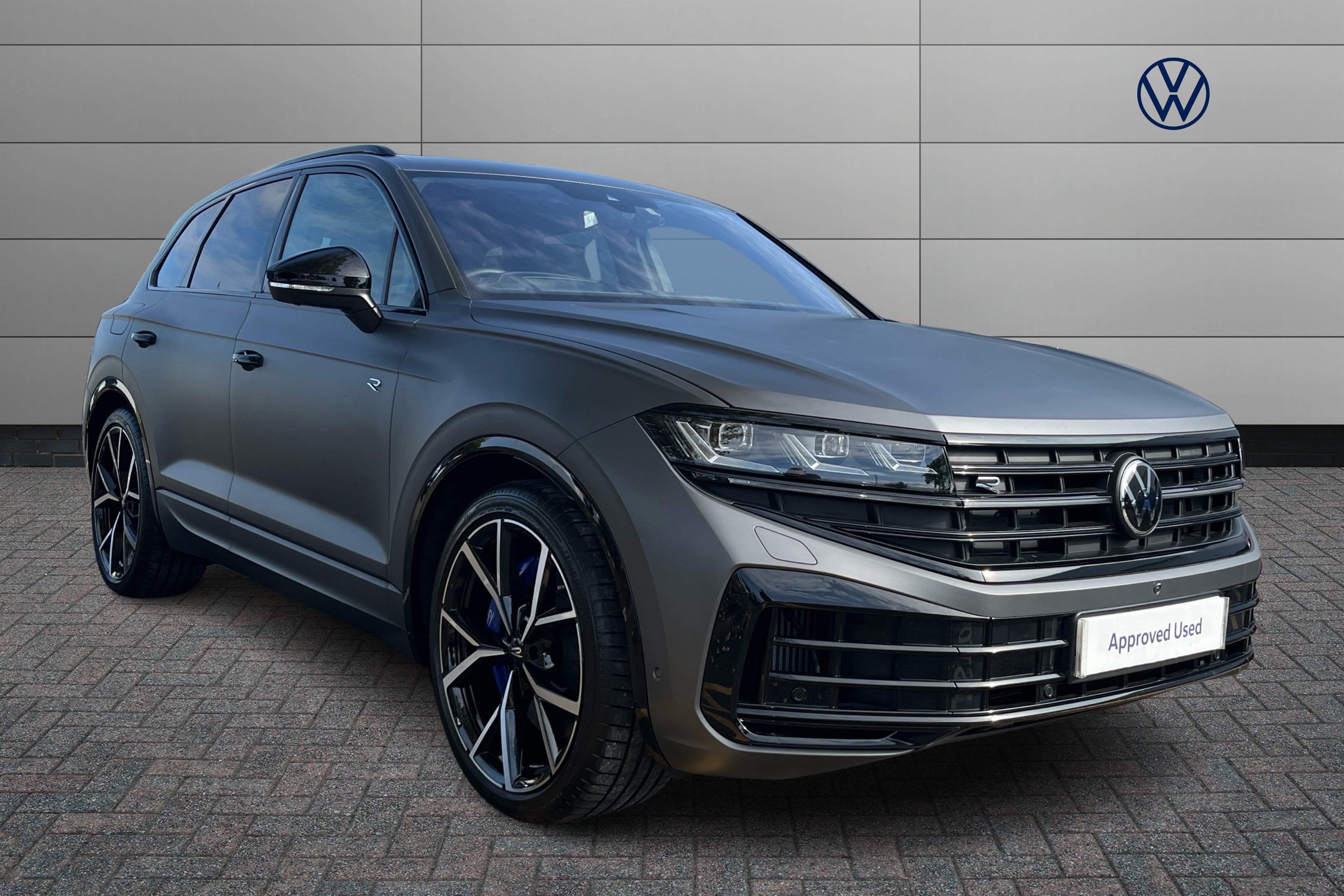 Main listing image - Volkswagen Touareg