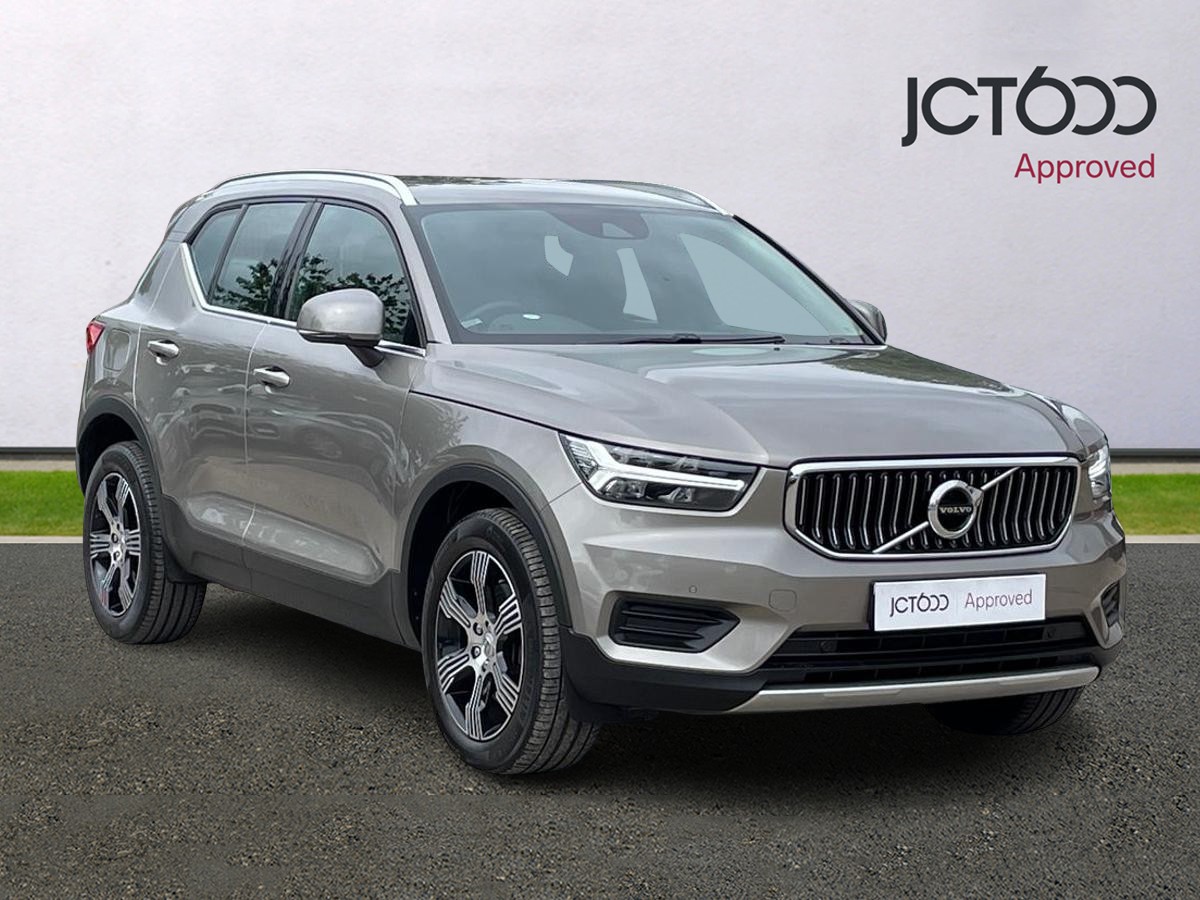 Main listing image - Volvo XC40