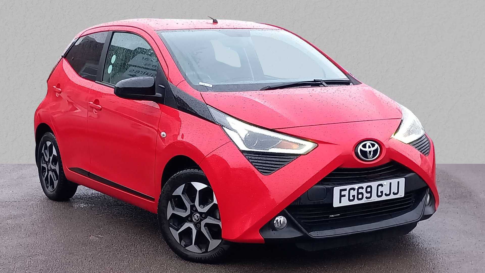 Main listing image - Toyota Aygo