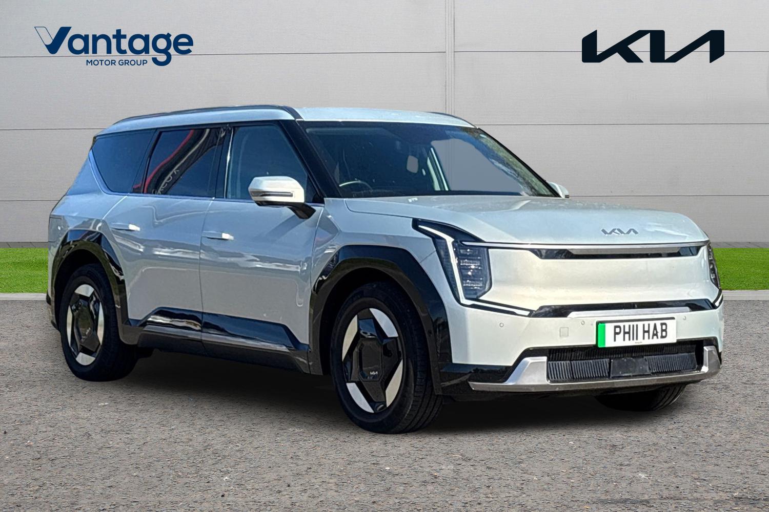 Main listing image - Kia EV9