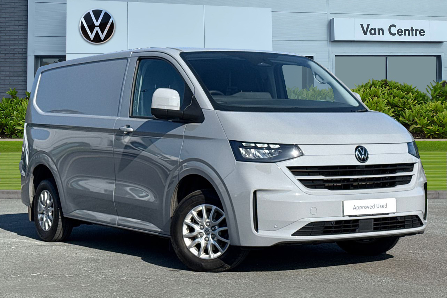 Main listing image - Volkswagen Transporter