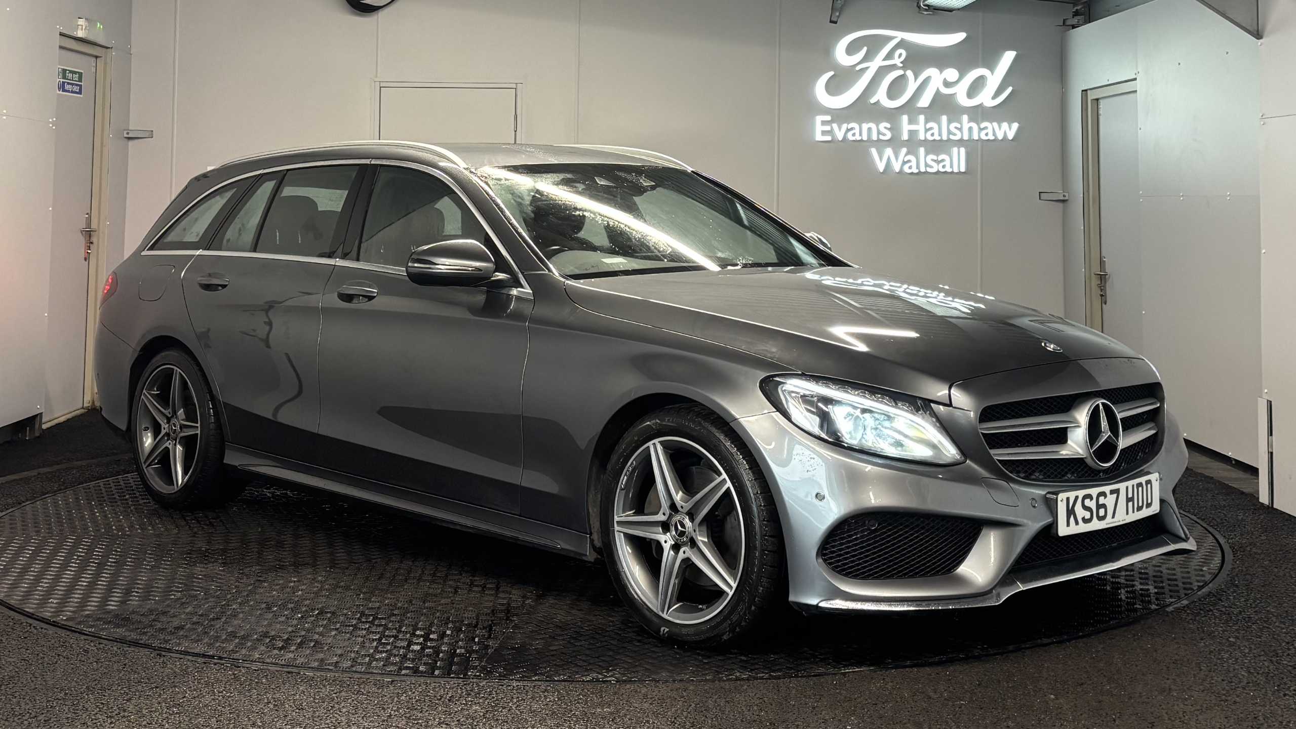 Main listing image - Mercedes-Benz C-Class Estate