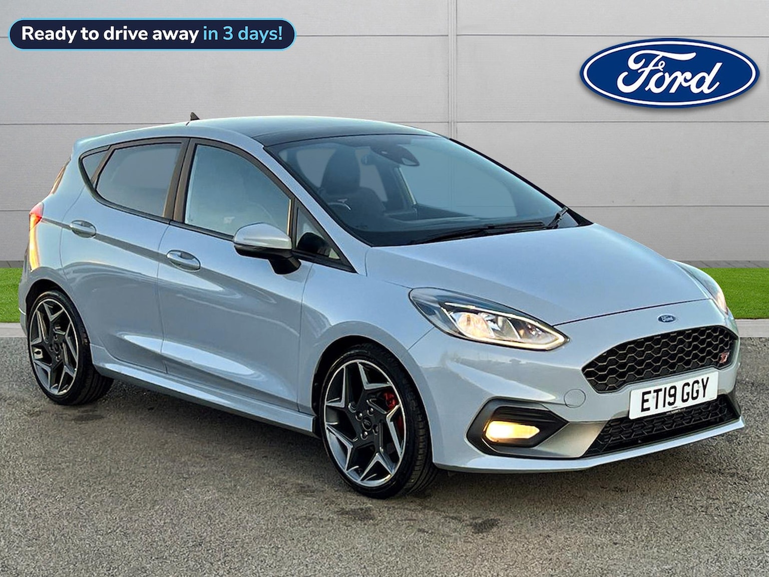 Main listing image - Ford Fiesta ST