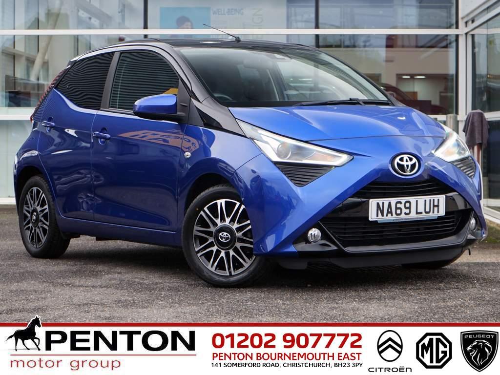 Main listing image - Toyota Aygo