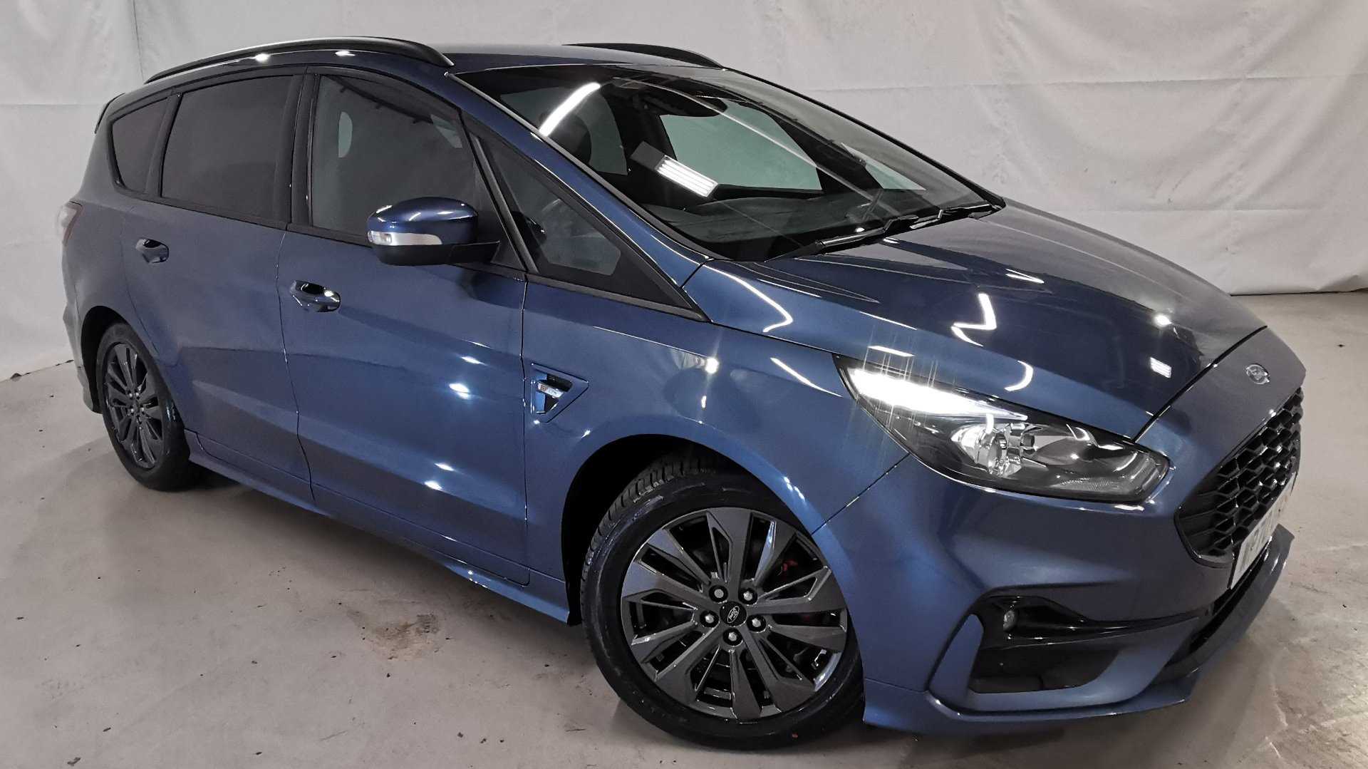 Main listing image - Ford S-MAX