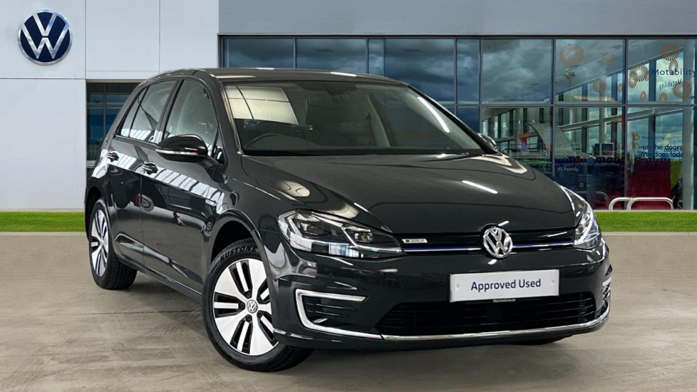 Main listing image - Volkswagen e-Golf