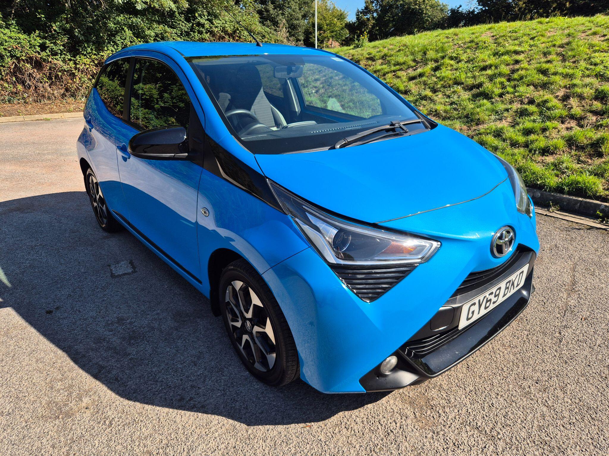 Main listing image - Toyota Aygo