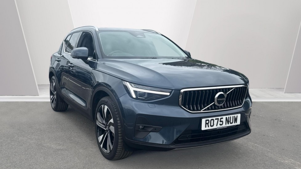 Main listing image - Volvo XC40