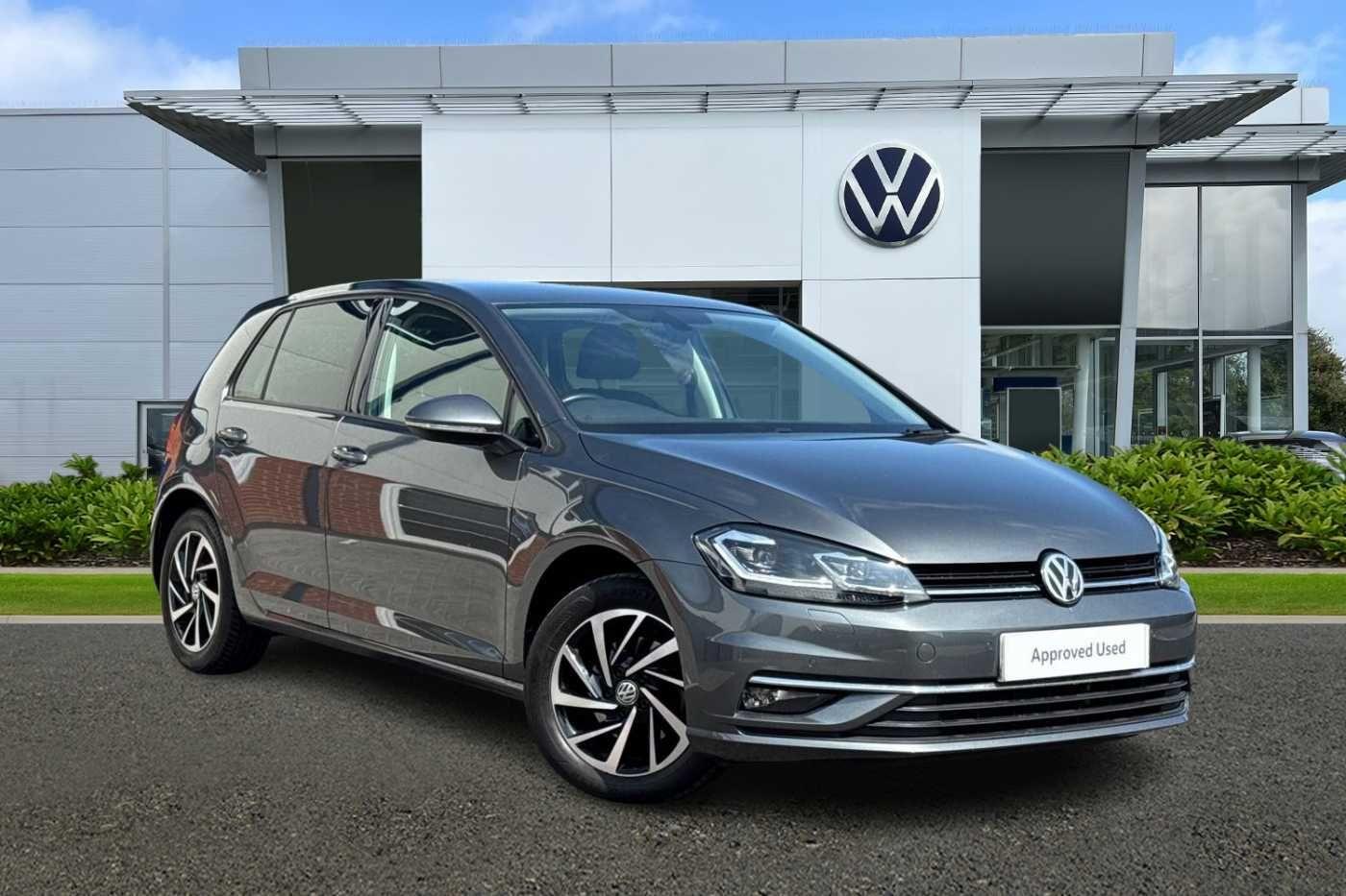 Main listing image - Volkswagen Golf