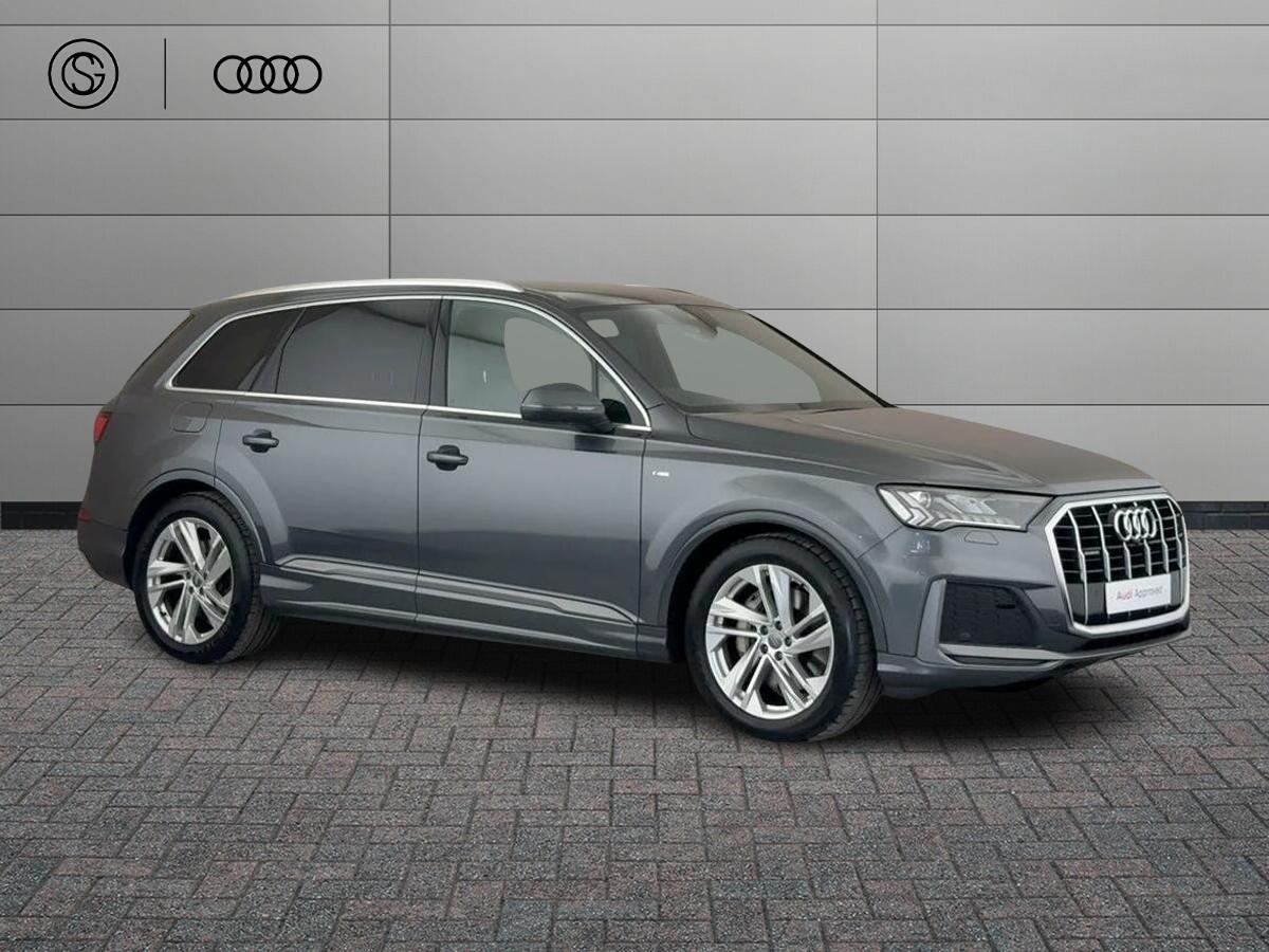Main listing image - Audi Q7