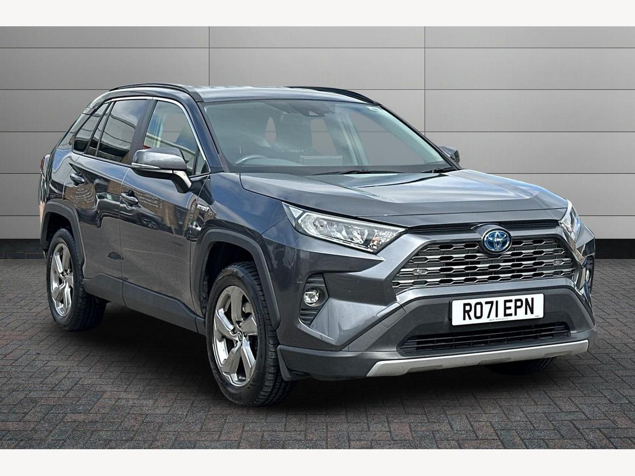 Main listing image - Toyota RAV4
