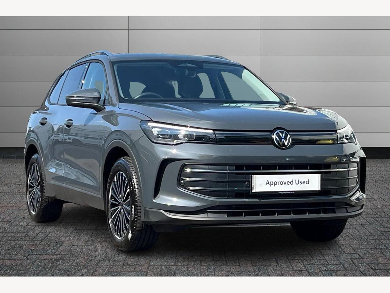 Main listing image - Volkswagen Tiguan