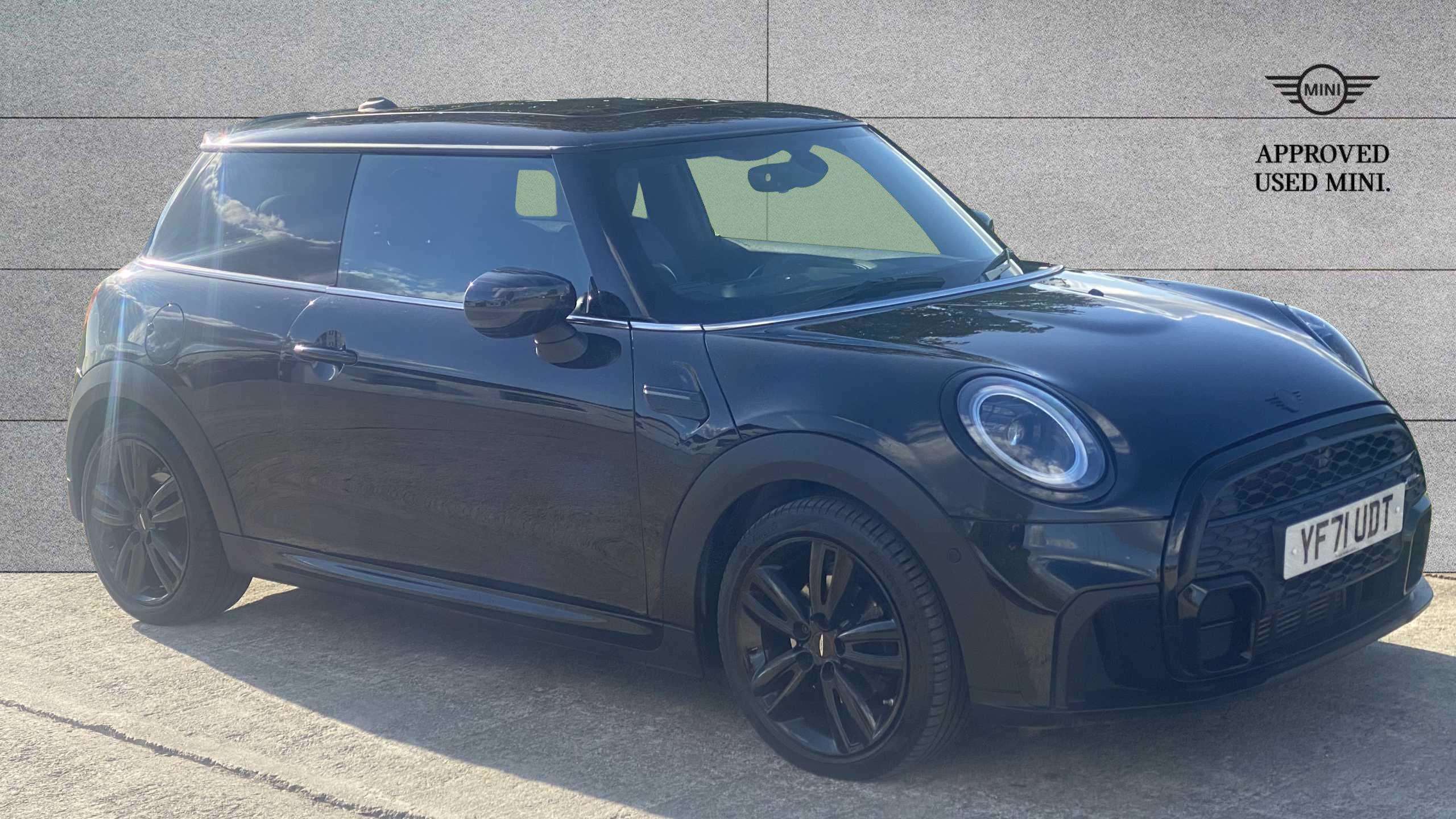 Main listing image - MINI Hatchback