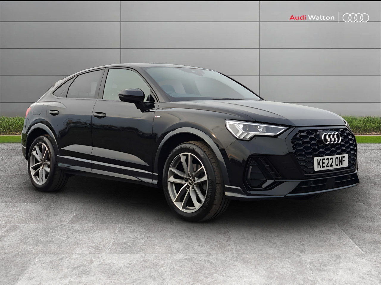 Main listing image - Audi Q3