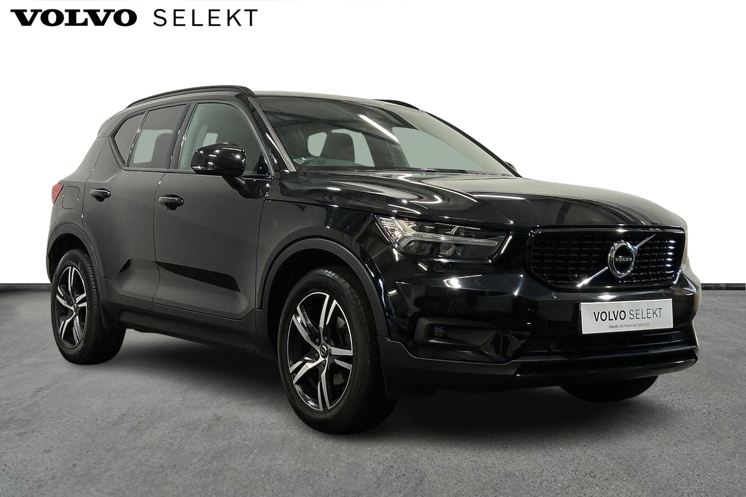 Main listing image - Volvo XC40