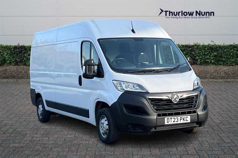 Main listing image - Vauxhall Movano