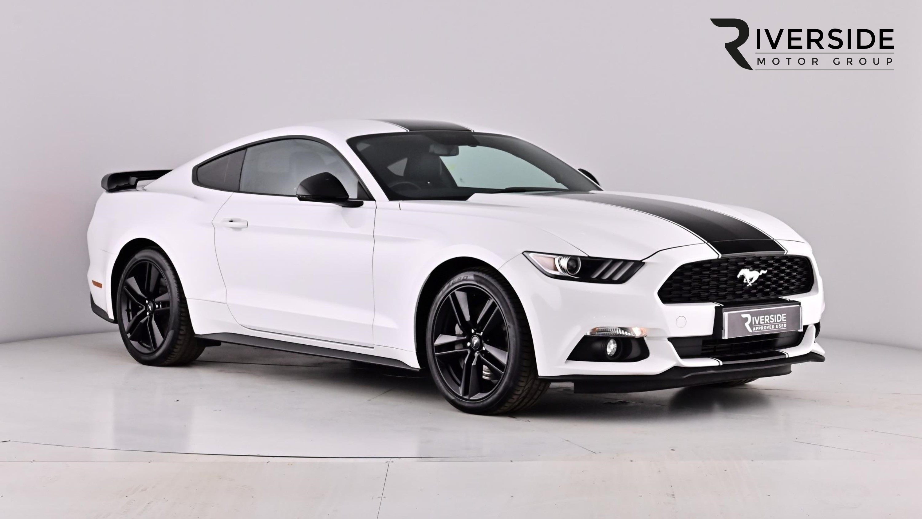 Main listing image - Ford Mustang