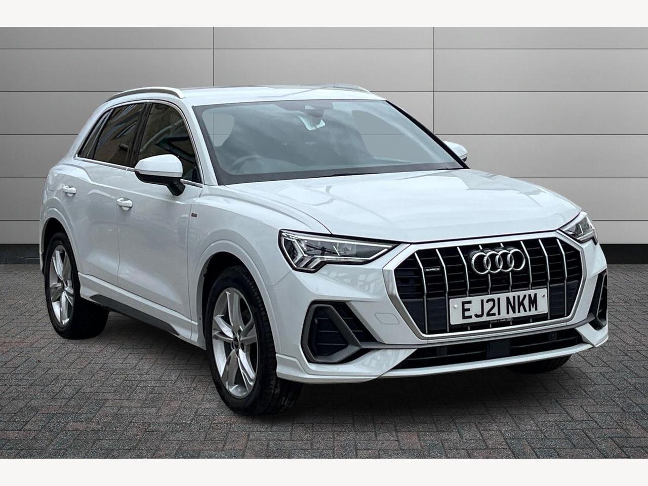 Main listing image - Audi Q3