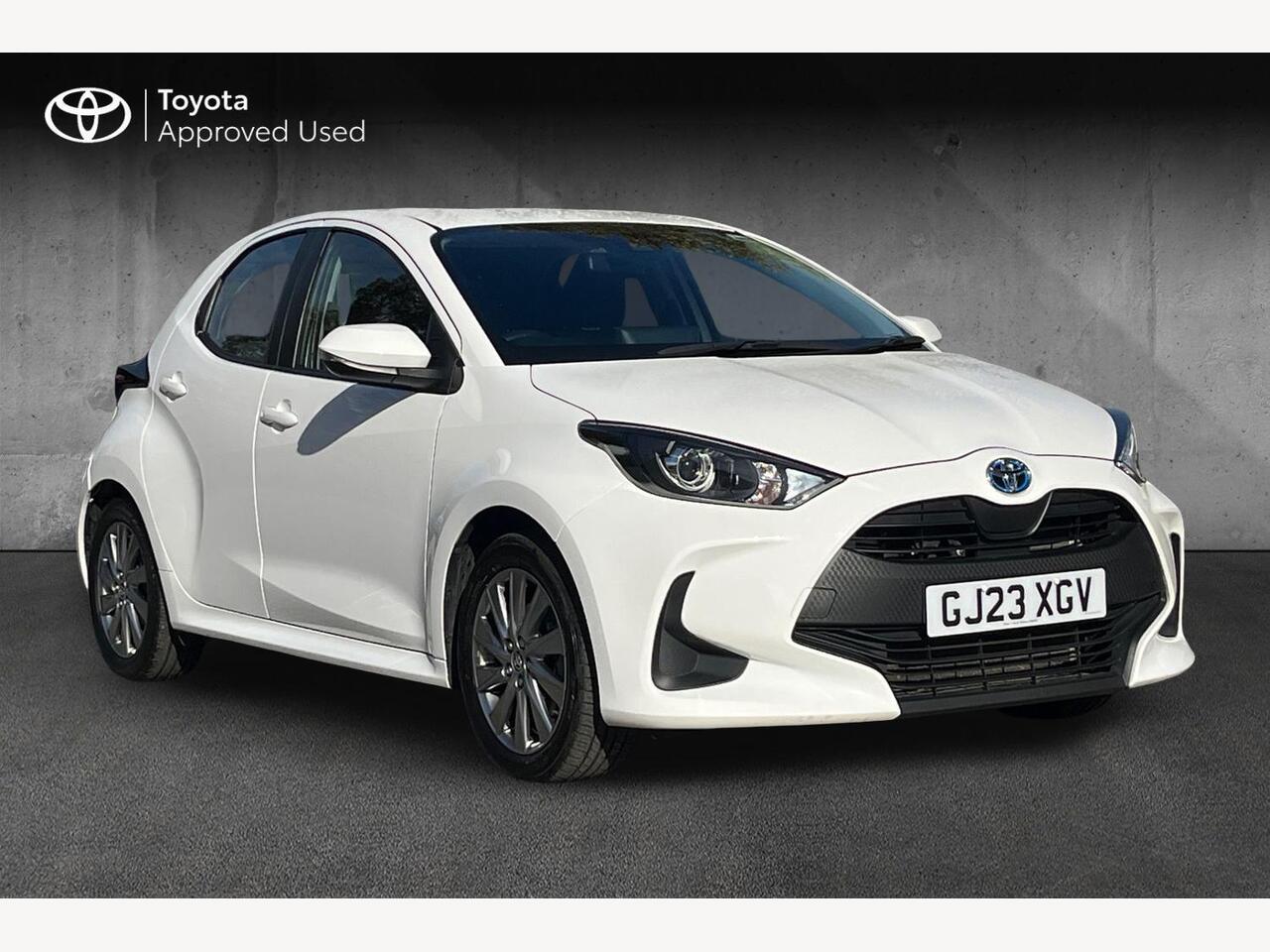 Main listing image - Toyota Yaris