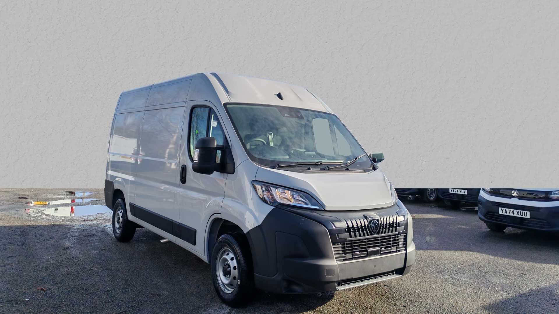 Main listing image - Peugeot Boxer