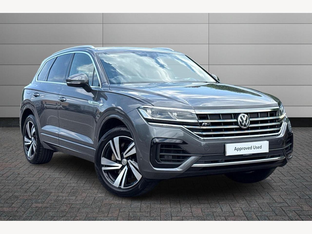 Main listing image - Volkswagen Touareg
