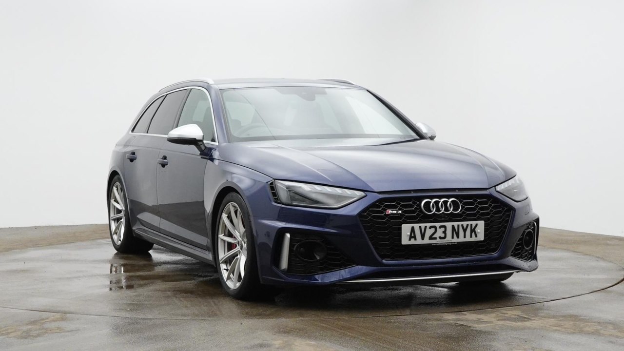 Main listing image - Audi RS4