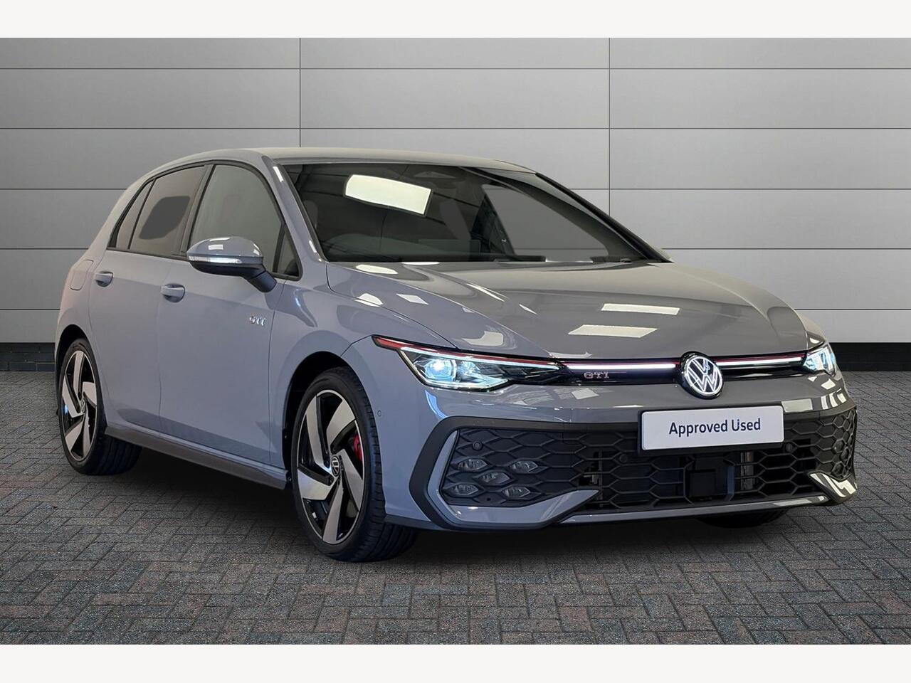 Main listing image - Volkswagen Golf