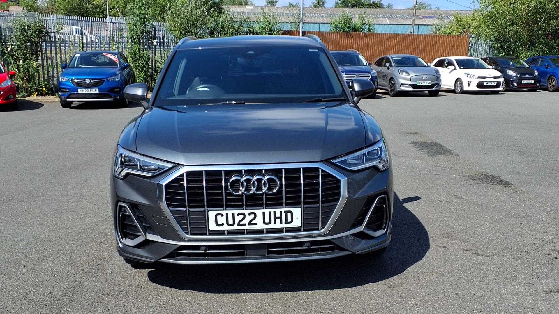 Main listing image - Audi Q3