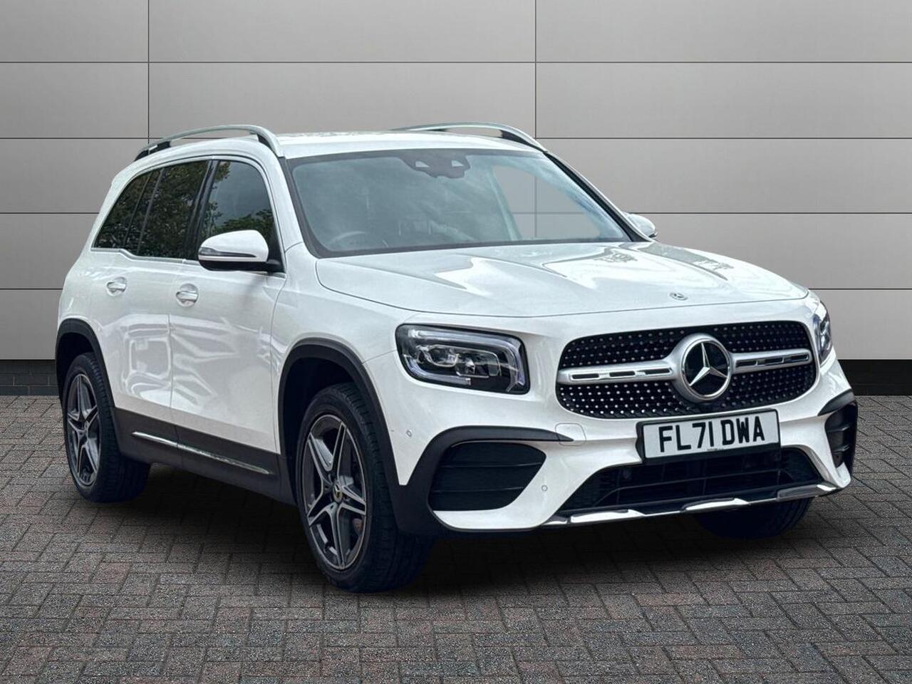 Main listing image - Mercedes-Benz GLB