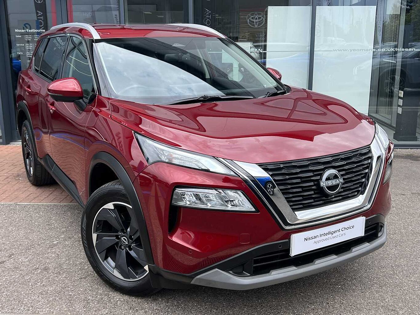 Main listing image - Nissan X-Trail