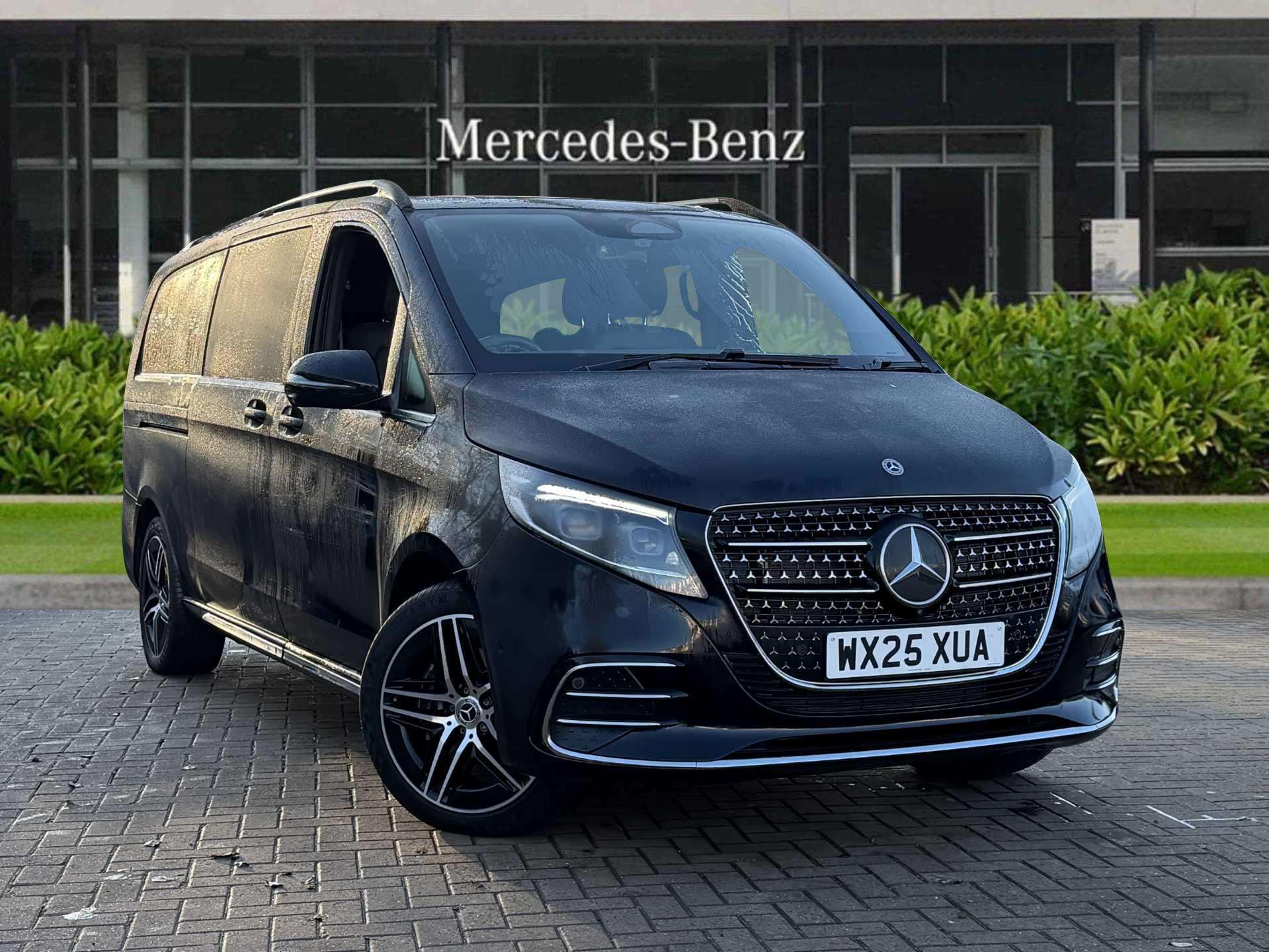 Main listing image - Mercedes-Benz V-Class
