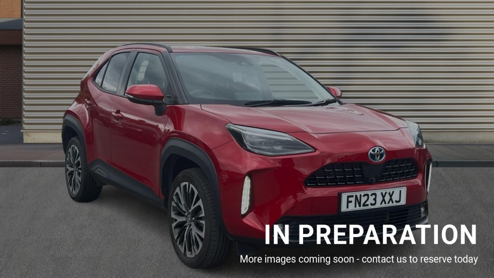 Main listing image - Toyota Yaris Cross