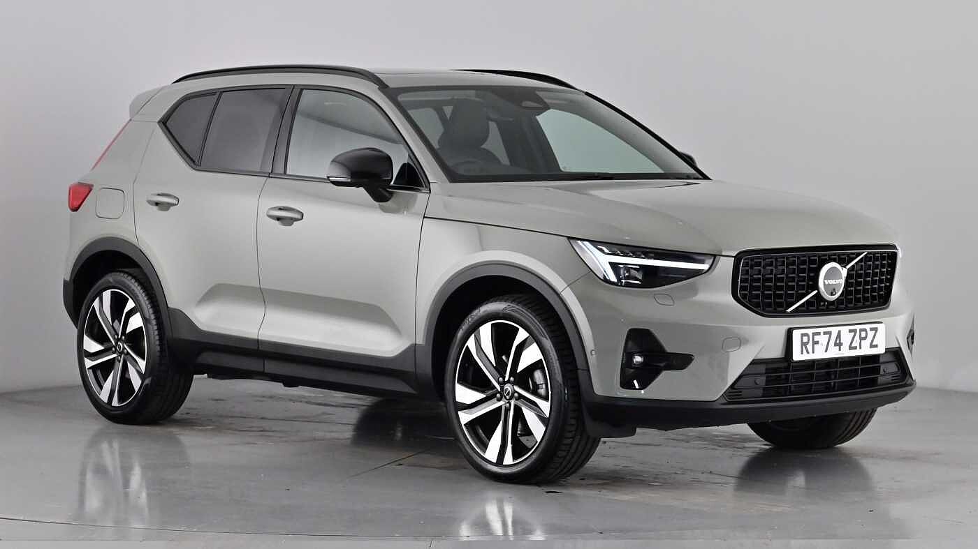 Main listing image - Volvo XC40