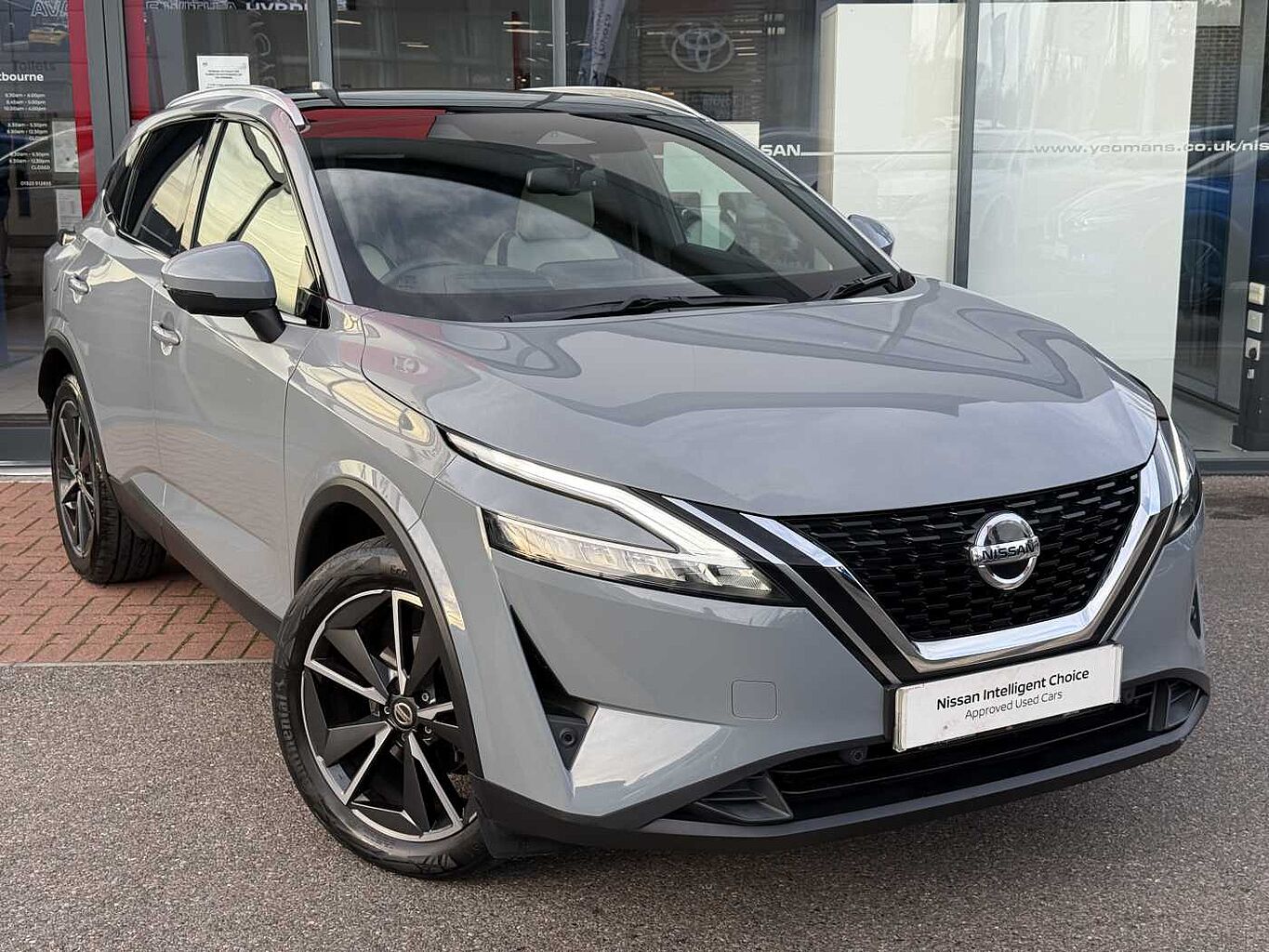 Main listing image - Nissan Qashqai