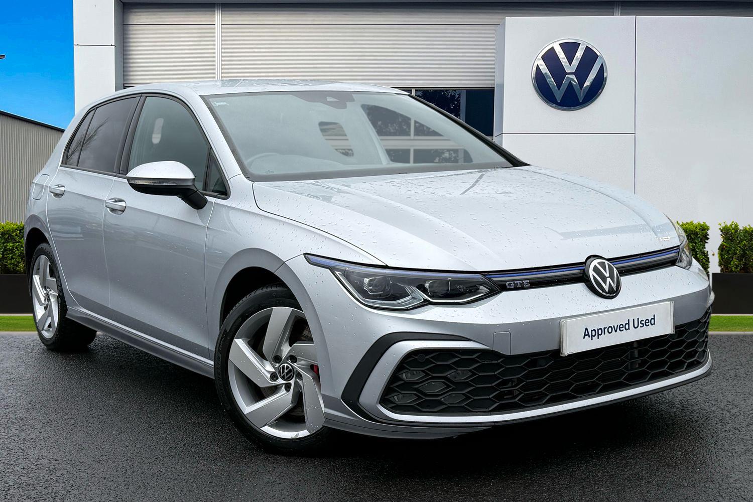 Main listing image - Volkswagen Golf GTE