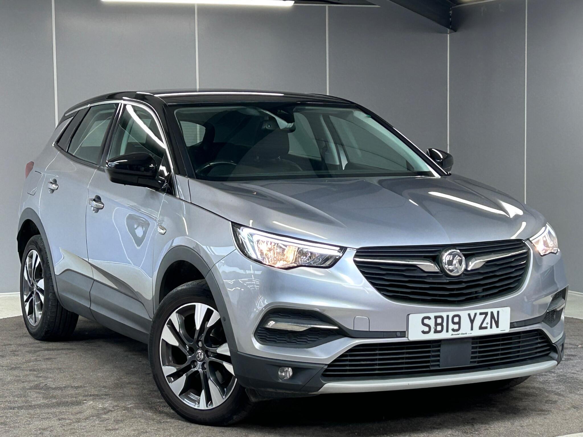 Main listing image - Vauxhall Grandland X