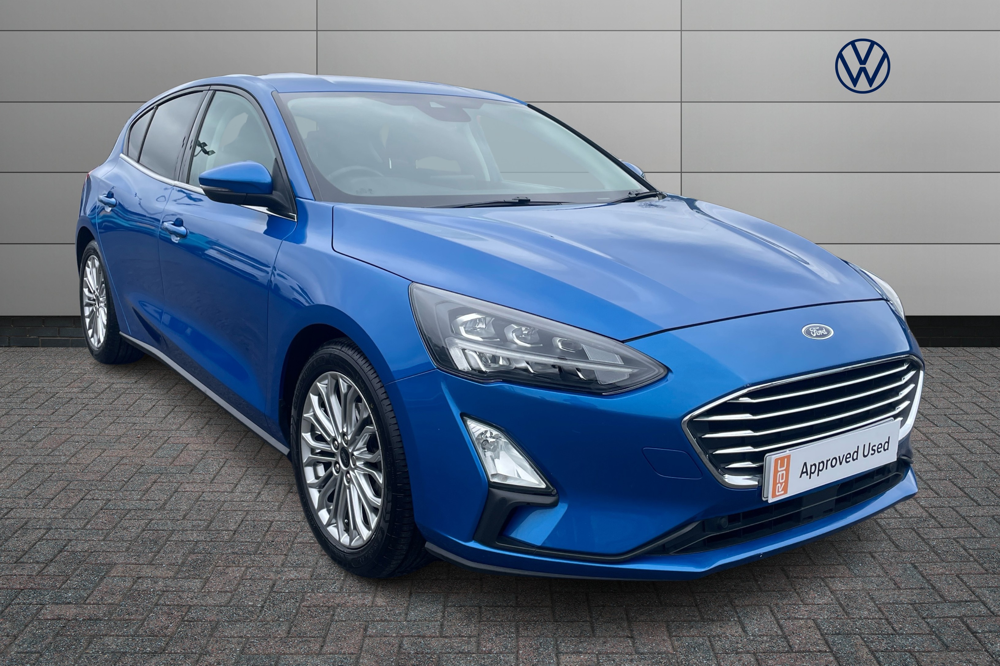 Main listing image - Ford Focus