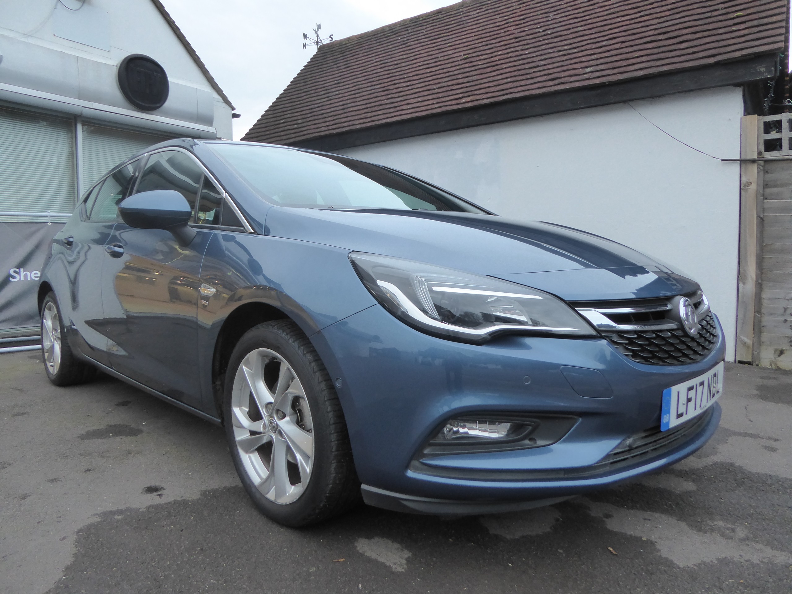 Main listing image - Vauxhall Astra