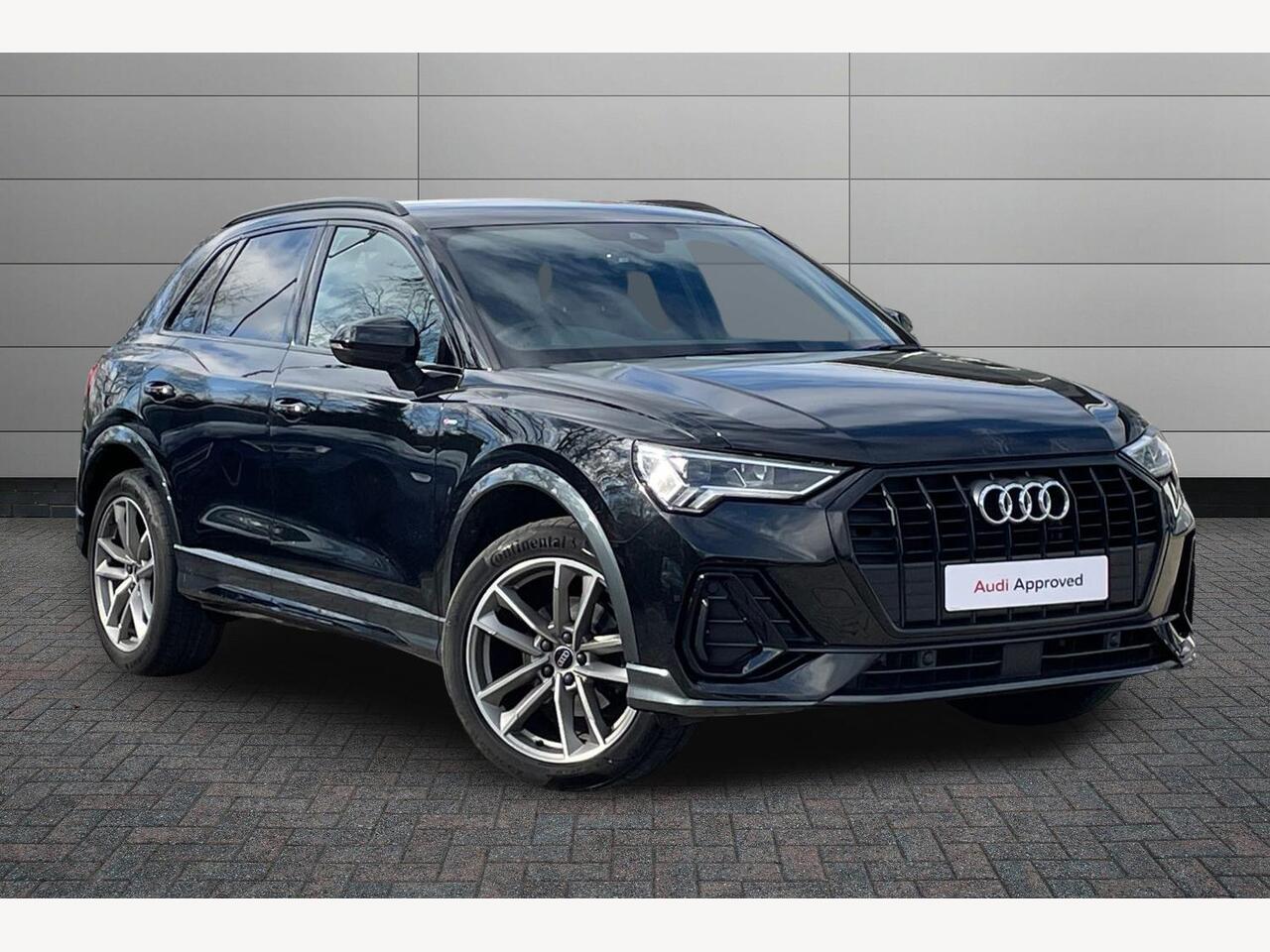 Main listing image - Audi Q3