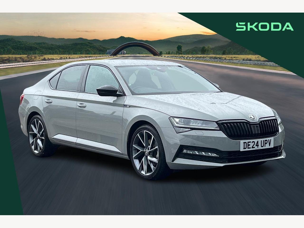 Main listing image - Skoda Superb