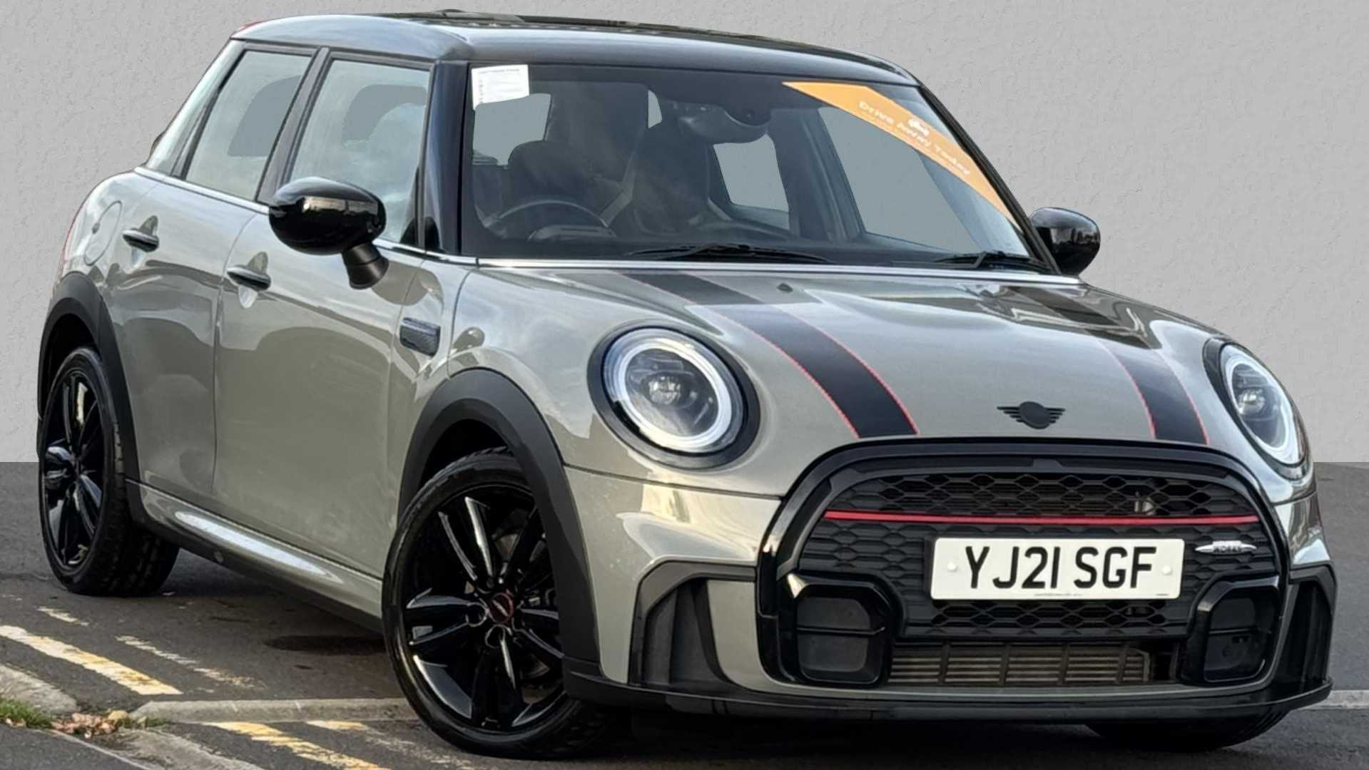 Main listing image - MINI Hatchback 5dr