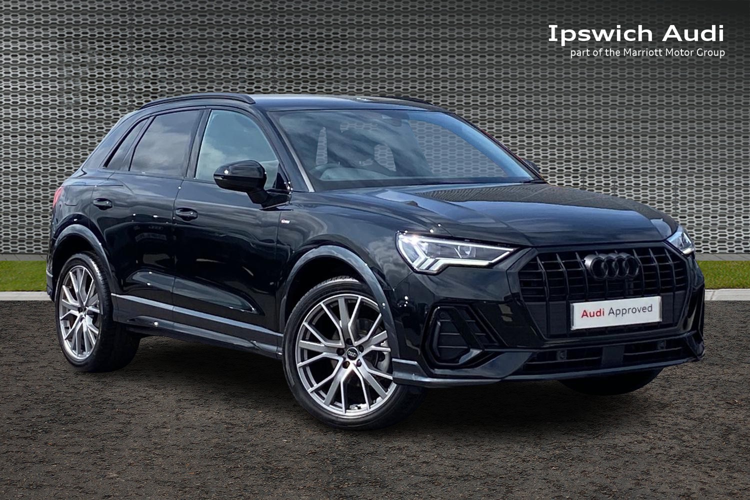 Main listing image - Audi Q3