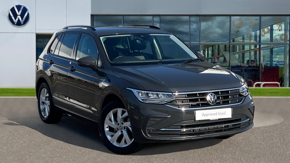 Main listing image - Volkswagen Tiguan