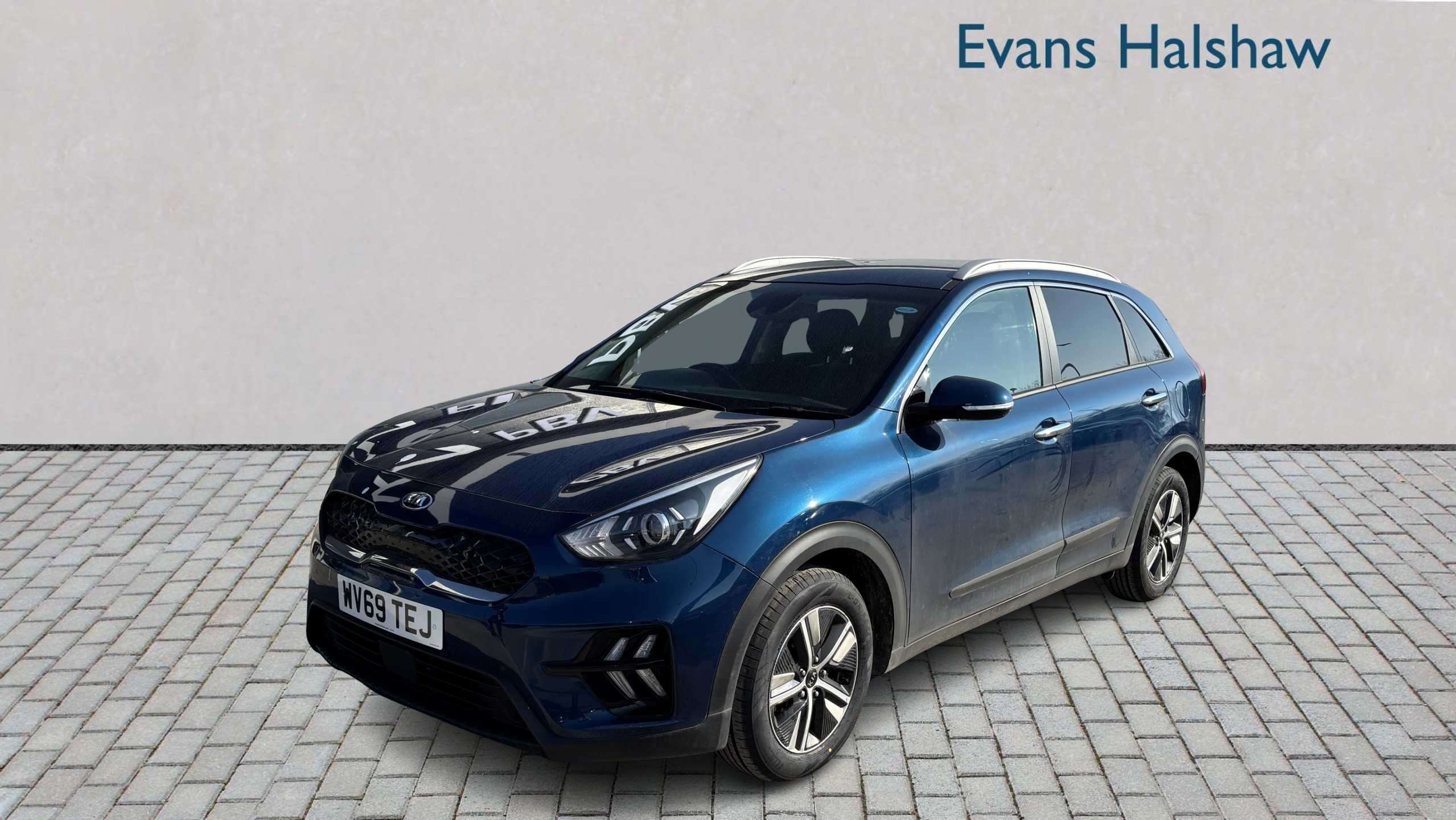 Main listing image - Kia Niro