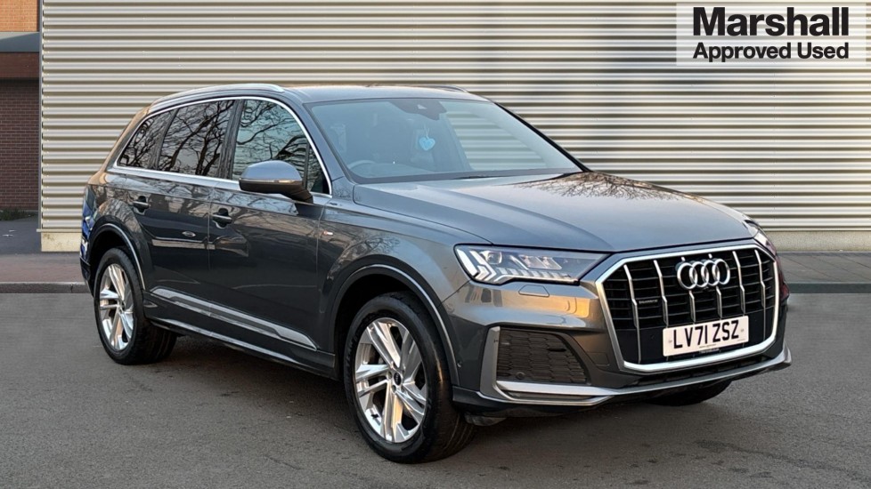 Main listing image - Audi Q7