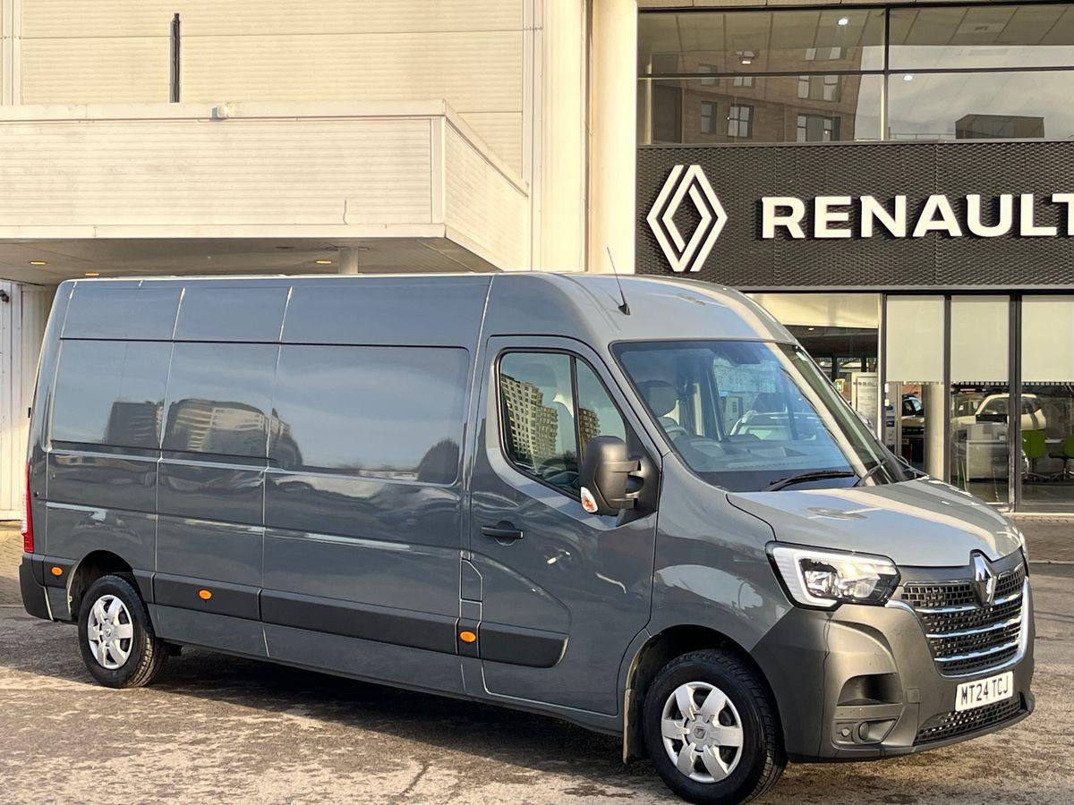 Main listing image - Renault Master