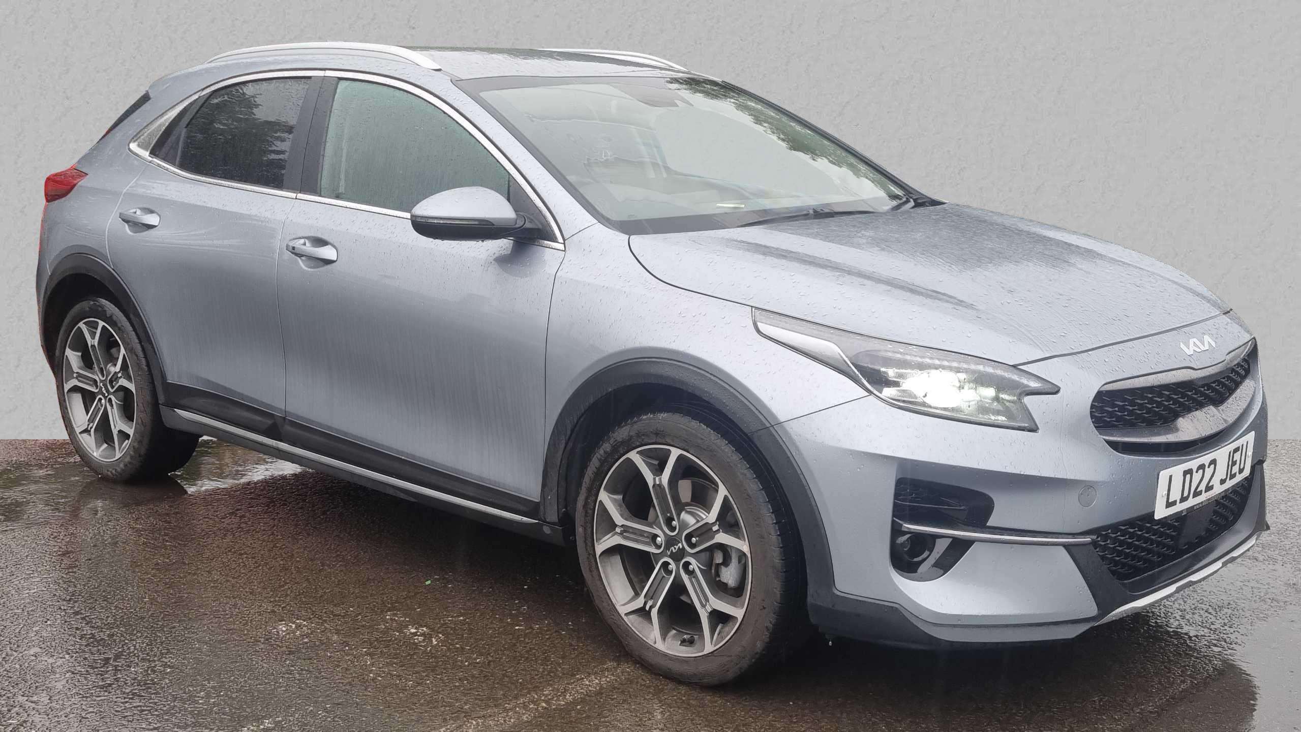 Main listing image - Kia XCeed